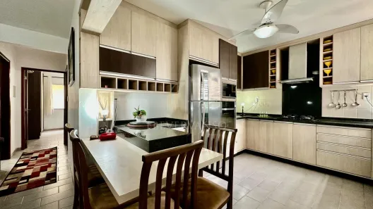 Apartamento com 2 Quartos para alugar, 69m² no , Guaratuba