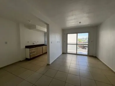 Apartamento com 2 Quartos para alugar, 80m² no Vila Nova, Novo Hamburgo