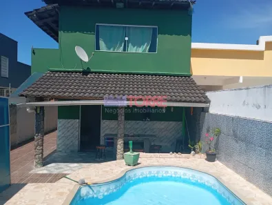 Casa com 3 Quartos à venda, 160m² no Olivença, Ilhéus