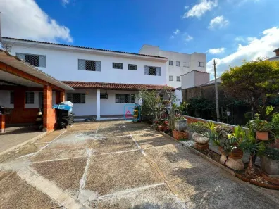 Casa com 3 Quartos à venda, 217m² no Parque Novo Mundo, Americana