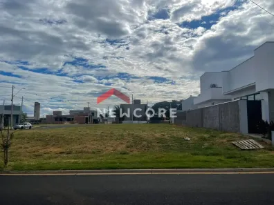 Lote/Terreno à venda, 300m² no Parque Residencial Damha, Araraquara