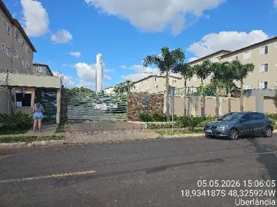 Apartamento com 2 Quartos à venda, 44m² no Chácaras Tubalina e Quartel, Uberlândia