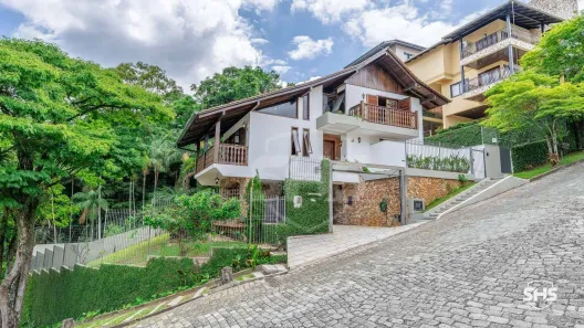 Casa de Condomínio com 3 Quartos à venda, 311m² no Água Verde, Blumenau