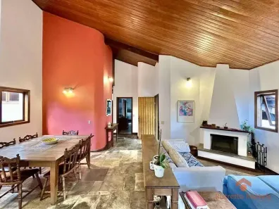 Sobrado com 4 Quartos à venda, 400m² no Águas da Fazendinha, Carapicuíba