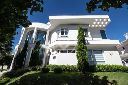 Casa com 4 Quartos à venda, 500m² no Jurerê Internacional, Florianópolis