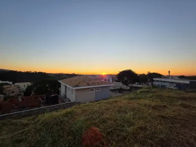 Lote/Terreno à venda, 371m² no Jardim Trevo, Jundiaí