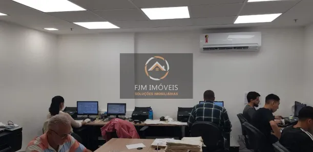 Sala Comercial à venda, 320m² no Centro, Niterói
