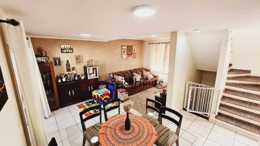 Casa de Condomínio com 4 Quartos à venda, 194m² no Jardim Meny, São Roque