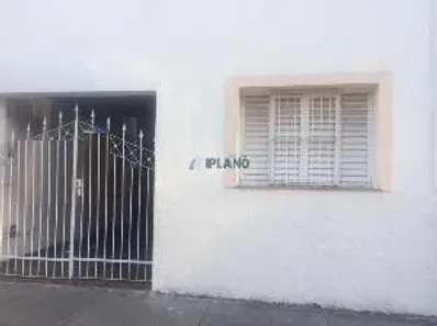 Casa com 2 Quartos à venda, 122m² no Centro, São Carlos