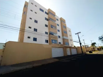 Apartamento com 2 Quartos para alugar, 63m² no Presidente Roosevelt, Uberlândia