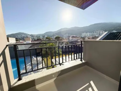 Casa com 5 Quartos à venda, 220m² no Itacorubi, Florianópolis