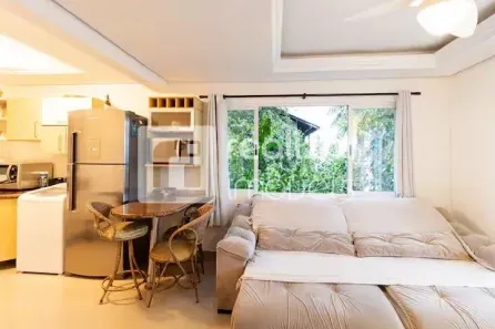 Casa com 4 Quartos para alugar, 210m² no Agronômica, Florianópolis