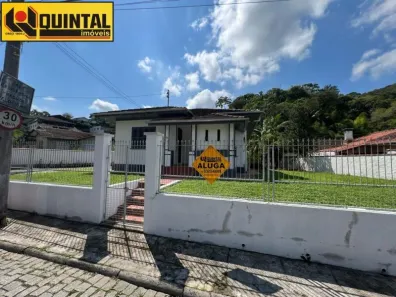 Casa com 2 Quartos para alugar, 120m² no Garcia, Blumenau