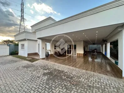 Casa com 4 Quartos à venda, 200m² no Petrópolis, Várzea Grande