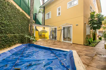 Casa de Condomínio com 4 Quartos para alugar, 260m² no Jardim Cordeiro, São Paulo