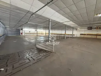 Galpão/Depósito/Armazém para alugar, 1057m² no Centro, Montes Claros
