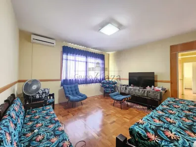 Imóvel Comercial com 3 Quartos à venda, 100m² no Jardim São Dimas, São José dos Campos