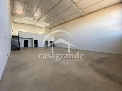 Galpão/Depósito/Armazém com 1 Quarto para alugar, 335m² no Novo Mundo, Uberlândia