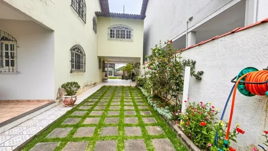 Casa com 7 Quartos à venda, 375m² no Manguinhos, Serra