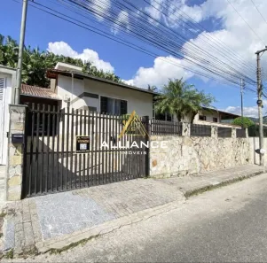 Casa com 3 Quartos à venda, 297m² no São Luís, Jaraguá do Sul