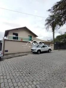 Casa com 3 Quartos à venda, 160m² no Valparaíso, Petrópolis