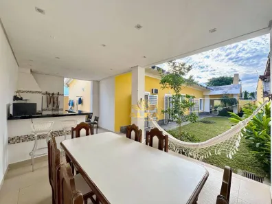 Casa com 4 Quartos à venda, 320m² no Balneário Praia do Pernambuco, Guarujá
