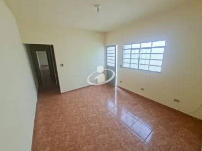 Casa com 3 Quartos para alugar, 60m² no Segismundo Pereira, Uberlândia