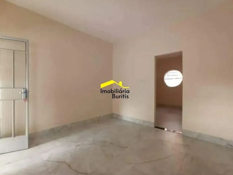 Casa com 2 quartos — Estrela do Oriente, Belo Horizonte