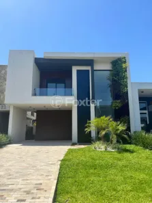Casa de Condomínio com 4 Quartos à venda, 250m² no XANGRI-LÁ, Xangri-lá