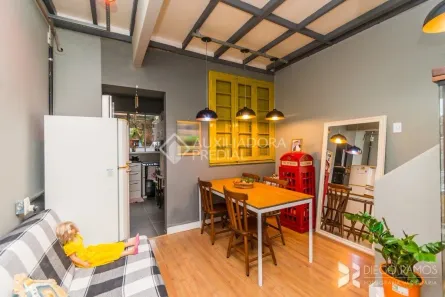 Casa com 2 Quartos à venda, 150m² no Centro Histórico, Porto Alegre