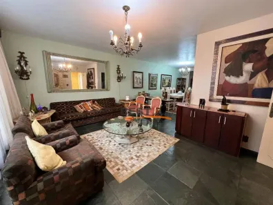Sobrado com 3 Quartos à venda, 212m² no Vila Hamburguesa, São Paulo