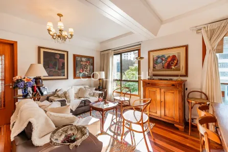 Apartamento com 2 Quartos à venda, 98m² no Moinhos de Vento, Porto Alegre