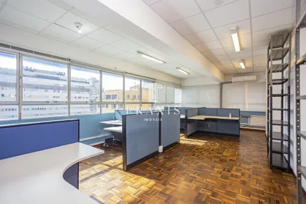 Sala Comercial à venda, 81m² no Centro, Curitiba