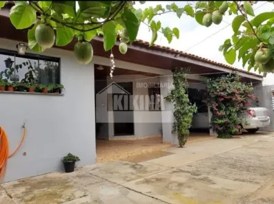 Casa com 2 Quartos à venda, 124m² no Uvaranas, Ponta Grossa