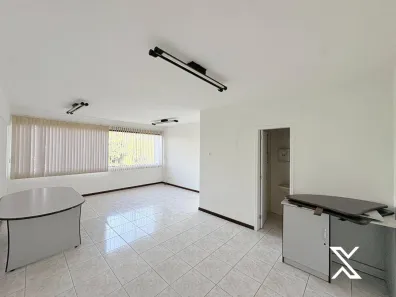 Sala Comercial para alugar, 76m² no Victor Konder, Blumenau