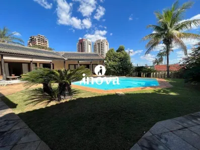 Casa com 5 Quartos à venda, 545m² no Jardim São Bento, Uberaba