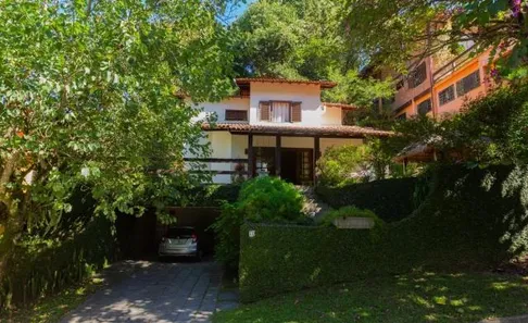 Casa de Condomínio com 3 Quartos à venda, 650m² no Badu, Niterói