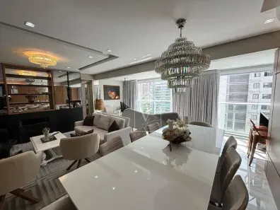 Apartamento com 3 Quartos à venda, 130m² no Jardim do Salso, Porto Alegre