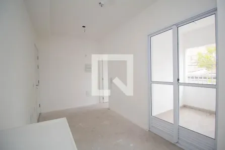 Apartamento com 2 Quartos à venda, 34m² no Vila Guedes, São Paulo