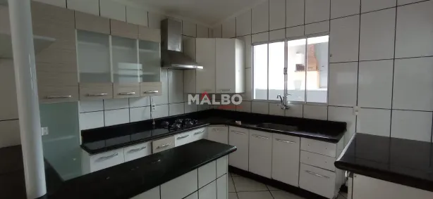Casa com 3 Quartos à venda, 300m² no Monte Carlo, Americana