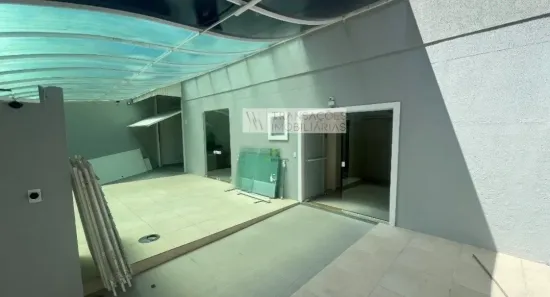 Galpão/Depósito/Armazém para alugar, 530m² no Praia Comprida, São José