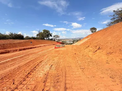 Lote/Terreno à venda, 1500m² no Cincão, Contagem
