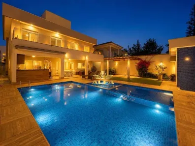 Casa de Condomínio com 6 Quartos à venda, 341m² no Jardim Acapulco, Guarujá