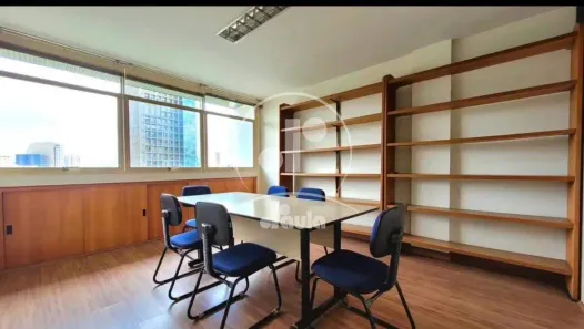 Sala Comercial à venda, 138m² no Vila Bastos, Santo André
