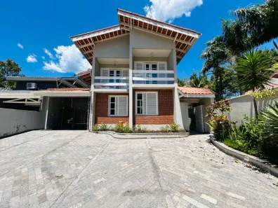 Casa com 5 Quartos para alugar, 215m² no Riviera, Bertioga