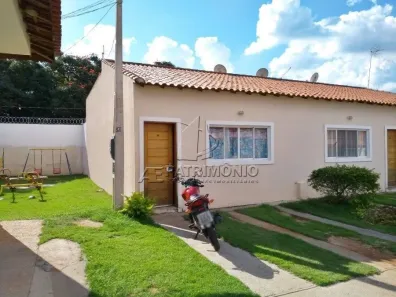 Casa de Condomínio com 2 Quartos à venda, 55m² no Jardim Maria Elvira, Sorocaba