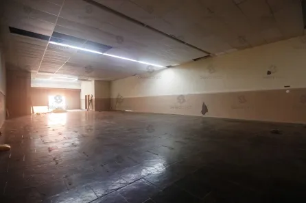 Prédio Comercial para alugar, 868m² no Parque das Américas, Mauá