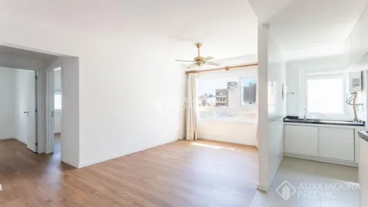 Apartamento com 2 Quartos à venda, 56m² no Santana, Porto Alegre