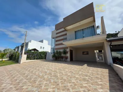 Casa de Condomínio com 7 Quartos à venda, 235m² no Centro, Peruíbe