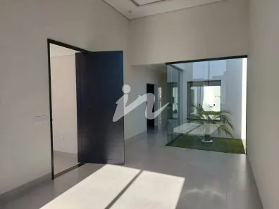 Casa com 3 Quartos à venda, 147m² no Laranjeiras, Uberlândia